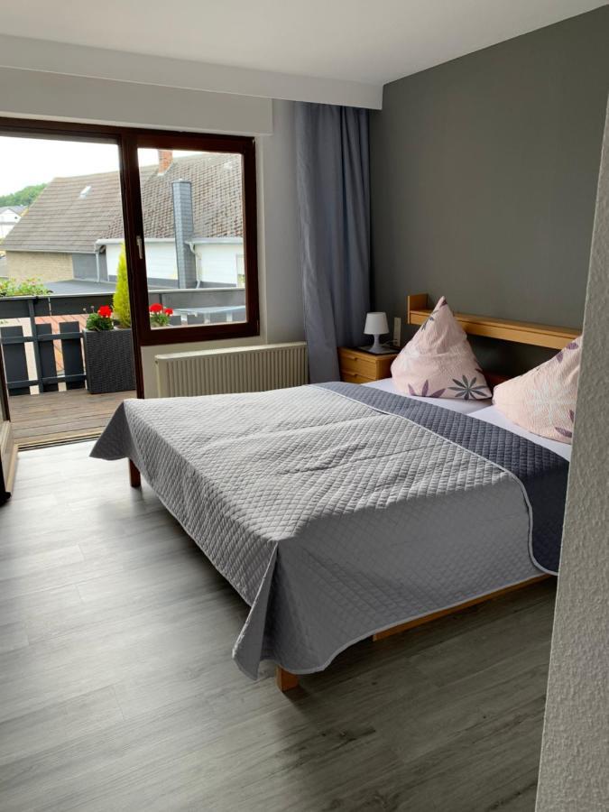 Vina Am Ring Bed & Breakfast Mannebach  Eksteriør bilde