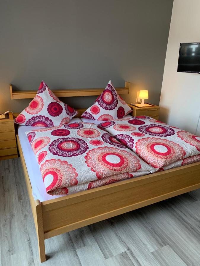 Vina Am Ring Bed & Breakfast Mannebach  Eksteriør bilde